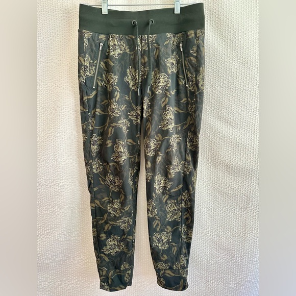 Athleta Trekkie North Floral Print Olive Green Multi Women’s Jogger Pant Size: 4 - Picture 1 of 10